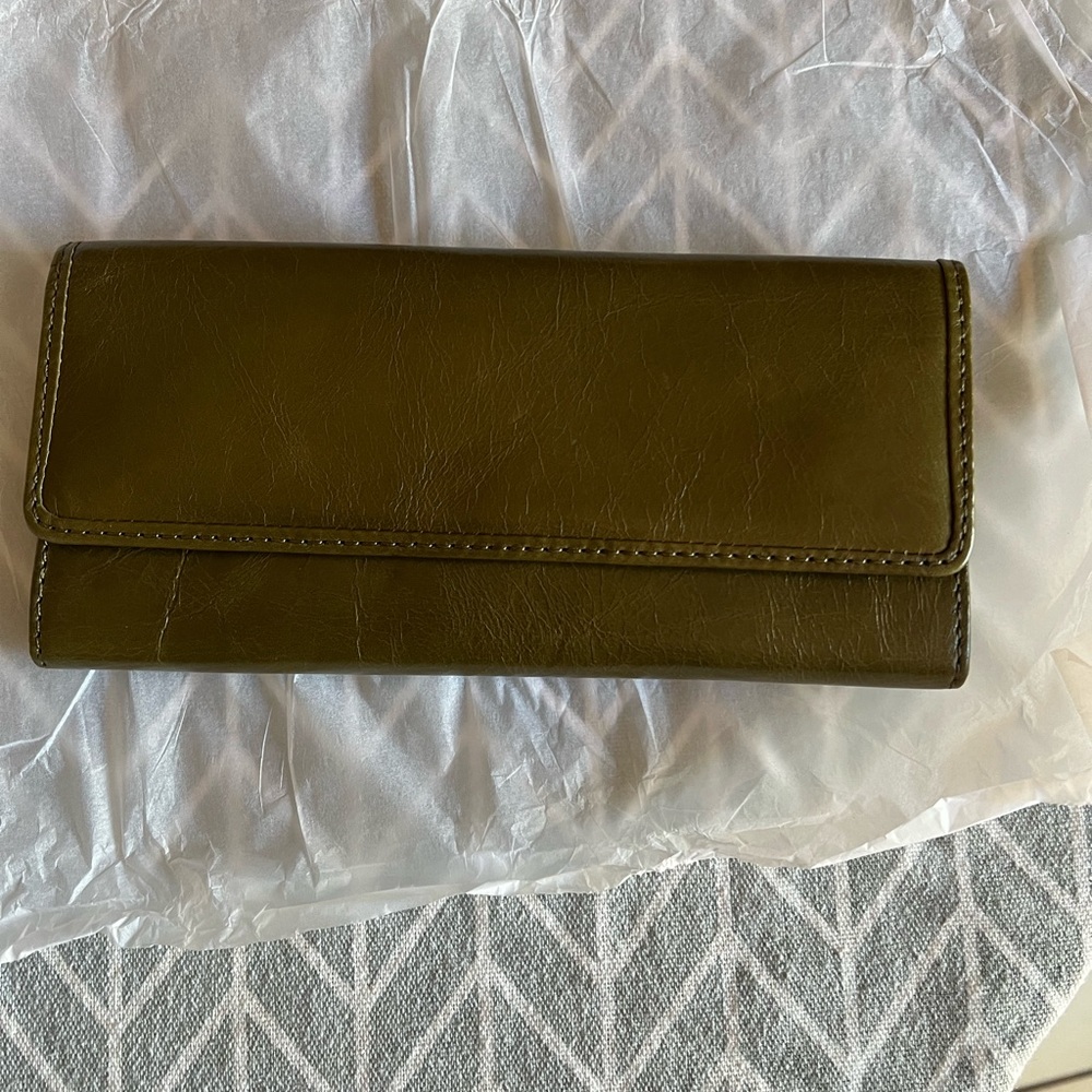 HOBO WALLET-BRAND NEW WITH TAGS